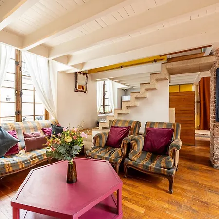 Le Marais L 3br - In With Terrace * Parigi